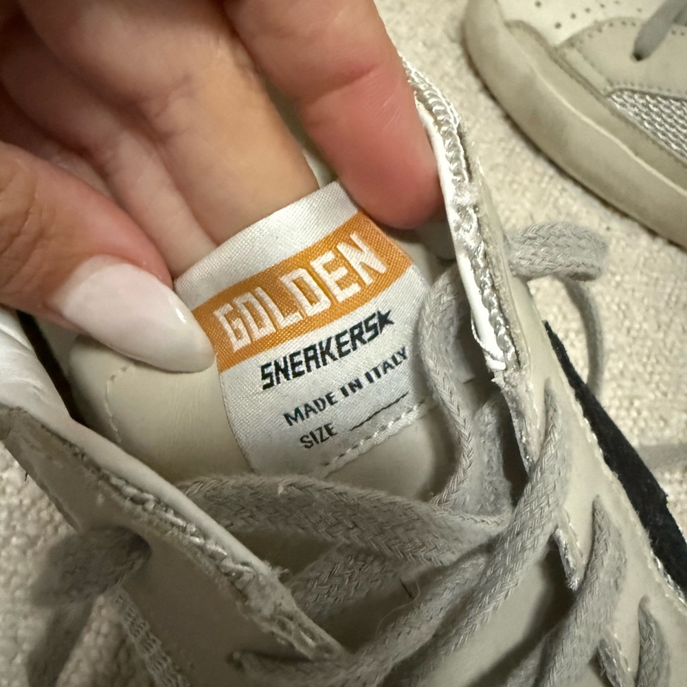 Golden Goose Sneakers with box - Picture 6 of 10